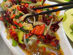 -覃记海鲜美食餐厅