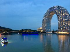 -湖州太湖旅游度假区-月亮广场