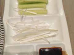 -凤凰园烤鸭店·唐山菜·传承花椒肉(老唐丰路店)