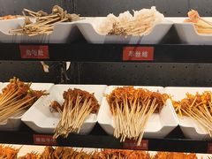 -佰人王串串香火锅(洋珠巷店)