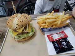 -牛纽塔·牛人堡(群众路店)
