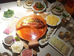 -墨居上隐·院子里火锅(峨眉店)