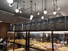 面包甜点陈列柜-奈雪的茶(湖滨银泰in77C区PRO店)