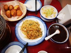-宏状元现熬粥·京味菜(五棵松店)