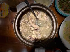 -房县土本味土鸡汤特色餐厅(沌口店)