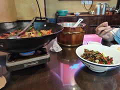 -富正毅三下锅·湘西韵味(天门山索道店)