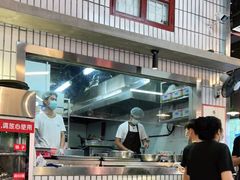 -憨铁匠老火锅(龙岗万科里店)