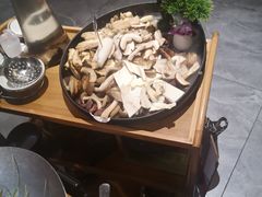 -一朵菌·野生菌探索家火锅(南亚店)