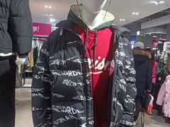 -唯品会(北京国瑞城店)