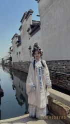 -一揽芳华汉服旗袍体验馆(拙政园店)