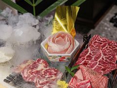 -铭牛烧肉·和牛海鲜自助(高新月牙湖店)