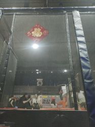 -飞吧潮玩运动蹦床游乐场