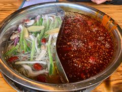 鸳鸯锅-岗上渣渣老火锅(两路口店)