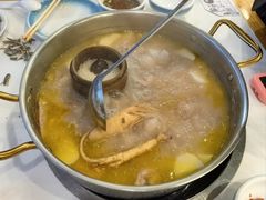 -朴小妹人参鸡汤火锅(长白山万达店)