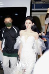 -Renee芮亦婚纱(原丽莎)