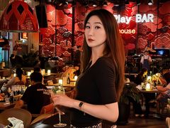 -FOUR PLAY BAR