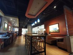 大堂-The Habit Burger Grill 哈比特汉堡(复兴soho店)