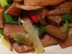 -渝半城经典川粤菜(重庆天地店)