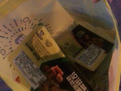 -周黑鸭(重庆江北嘴财信广场店)