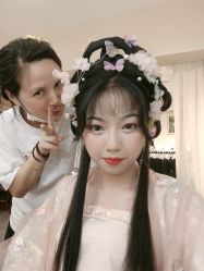 -一揽芳华汉服旗袍体验馆(拙政园店)