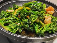 石烹虾西兰花-北平食府·北京烤鸭(北京西站六里桥店)