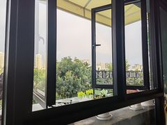 -酤居湖景音乐餐吧(安宁店)