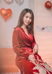 -莫小姐婚纱