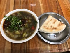 -老字号贾家肉丸糊辣汤(光明巷店)