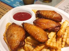 炸鸡翼薯条-大头力茶餐厅(花都融创茂店)