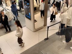 -URBAN REVIVO(七宝领展广场店)