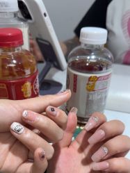 -瞧·享轻奢美甲美睫