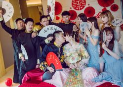 -拉瑞娜LaReine婚纱礼服高级定制