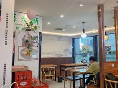 大堂-螺大蛳柳州螺蛳粉·火锅·热干面(西城永捷店)