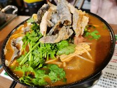 招牌炸酱小锅米线-肥汁米蘭香港米线(宁波路总店)