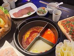 小嫩牛专利T型锅（一锅三吃）-热火朝天鲜切牛肉火锅(南强街巷店)