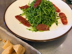 腊肉炒豆苗-潮界(凯德晶萃店)