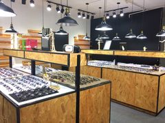 -罗伯特眼镜·蔡司官方授权(罗湖国贸店)