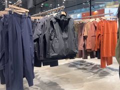 -迪桑特DESCENTE(北京三里屯BLANC店)