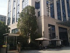 -第六空间家居电器超级Mall(西溪店)
