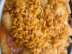 -贵宾庄炸酱面·韩式料理(高区店)