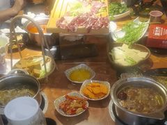 -塔兰齐新疆孜然火锅(鲤鱼山路店)