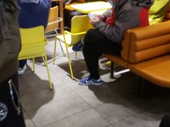 -麦当劳(顾村公园店)