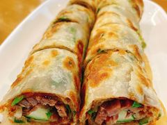 葱饼卷牛肉-台北楚楚园馅饼粥(虹桥南丰城店)