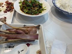 -苏湘小馆·不做预制菜(青年公社店)