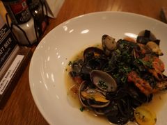 -ROAST coffee & eatery