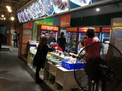 自助取餐区-钢管厂歆瑞源油卤串串香(春熙路太古里店)