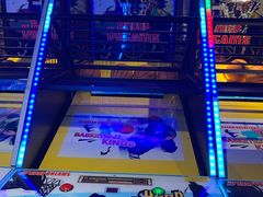 -世代星球·保龄球·镭战真人CS·团建(杨浦店)