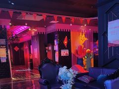 -UK派对KTV(日月广场店)