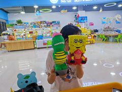 -鸿通城购物中心