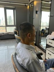 点击看大图 -藤野造型烫发染发